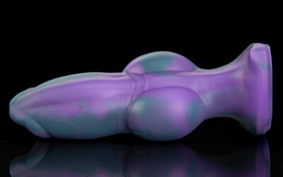 Alternative view of Dagger - Medium