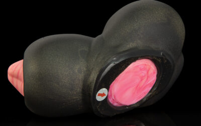 Alternative view of The Canine - Large Flop