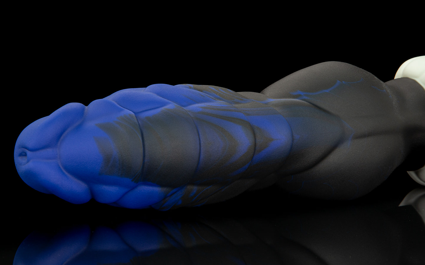 Gage - Large - Image 2