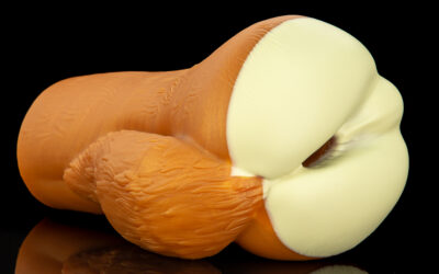 Alternative view of Gideon's Butt - Snug