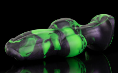 Alternative view of Dagger - Medium