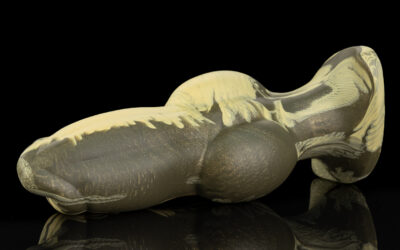 Alternative view of Dagger - Medium