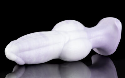 Alternative view of Dagger - Medium